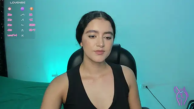 Snapshot of Adhara-zanne chatting on June 13, 2026, 9:29 am Adhara-zanne online show from June 13, 2026, 9:29 am