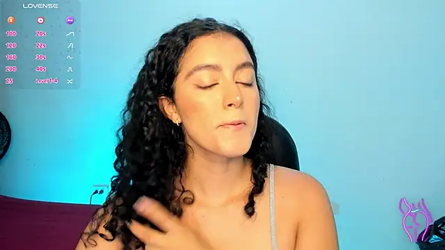 Snapshot of Adhara-zanne chatting on July 5, 2026, 9:38 am Adhara-zanne online show from July 5, 2026, 9:38 am