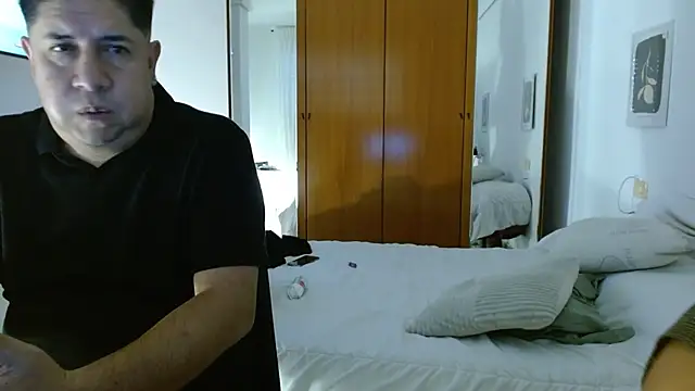 THIAGOEVA online show from September 11, 2025, 3:12 pm