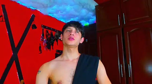 LilOwen  online show from March 10, 2025, 5:43 am