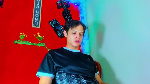 LilOwen  online show from March 22, 2025, 3:41 am