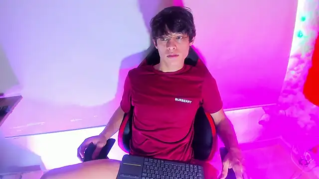 LilOwen  online show from January 12, 2026, 5:51 pm