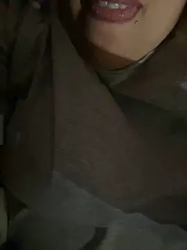 Snapshot of Samarr_9and chatting on January 1, 2025, 8:26 pm Samarr 9and online show from January 1, 2025, 8:26 pm