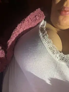 Snapshot of Samarr_9and chatting on March 14, 2025, 1:37 am Samarr 9and online show from March 14, 2025, 1:37 am