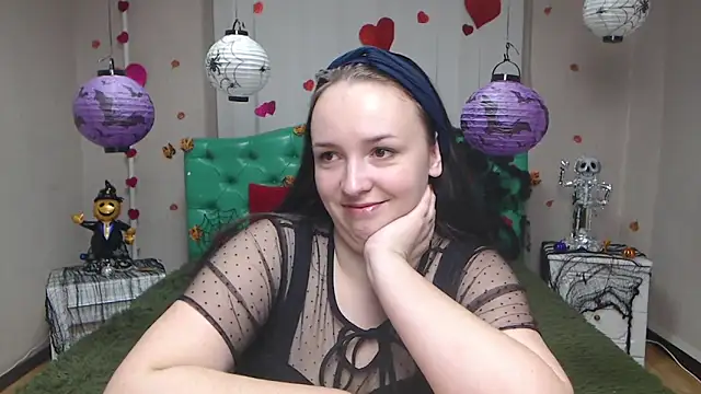 Snapshot of IsabelBlackberry chatting on October 27, 2025, 6:06 am IsabelBlackberry online show from October 27, 2025, 6:06 am