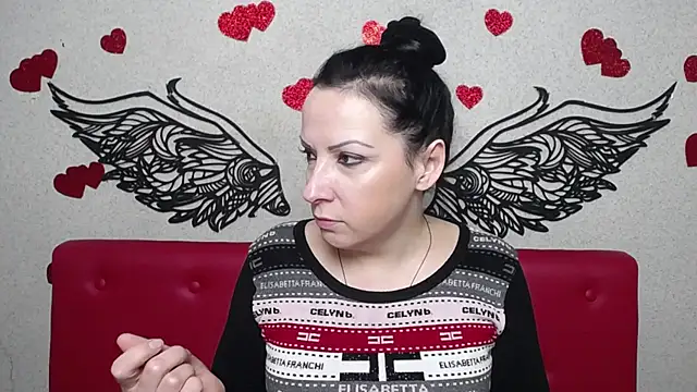 Snapshot of ElizabethSho chatting on March 6, 2025, 6:05 pm ElizabethSho online show from March 6, 2025, 6:05 pm