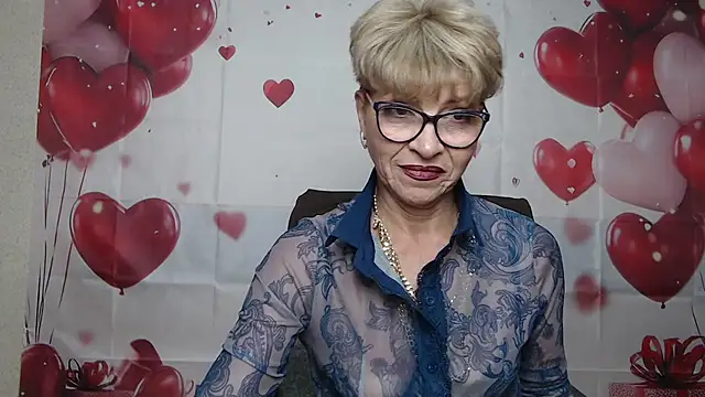 EllaBonito online show from February 9, 2026, 7:01 am