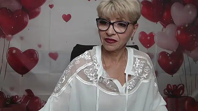 EllaBonito online show from April 18, 2026, 5:55 am