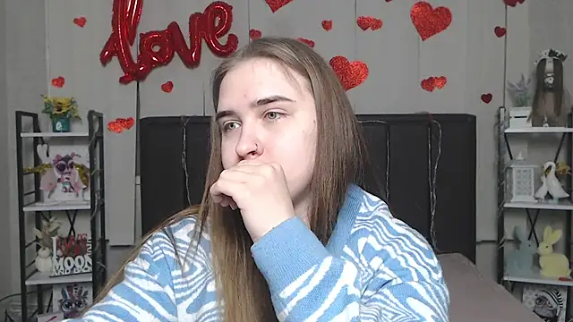 LauraHlot online show from February 20, 2026, 7:25 pm