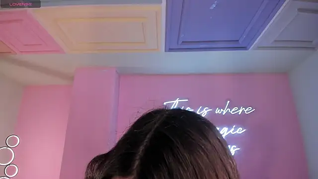 ValeriaVelvet online show from April 11, 2026, 12:09 pm