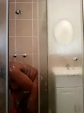 Thickchocolatex2 online show from December 10, 2024, 8:08 am