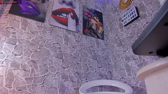 Karla-Ebony online show from March 29, 2026, 2:44 am