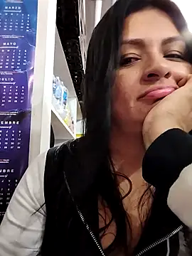 Linda Lars online show from February 20, 2025, 3:34 am