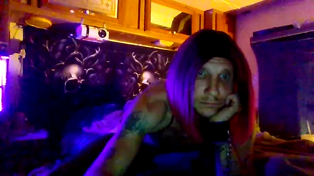 twiztidleeanna online show from September 19, 2025, 2:07 pm