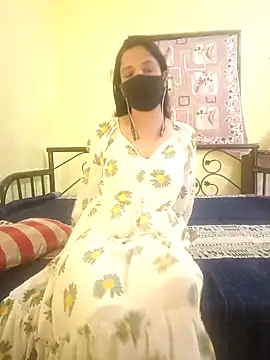 Snapshot of Nitya-Mahesh chatting on March 5, 2025, 11:17 am Nitya-Mahesh online show from March 5, 2025, 11:17 am