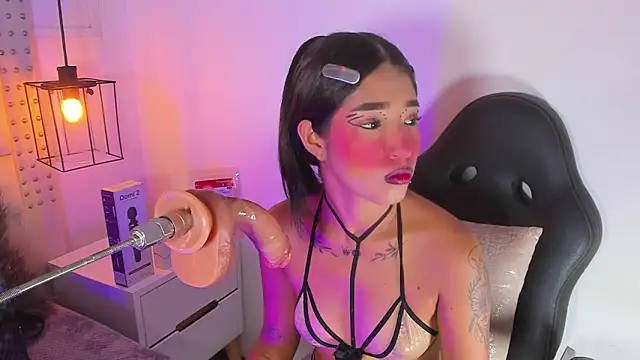 baby naughty1  online show from January 29, 2025, 1:38 pm