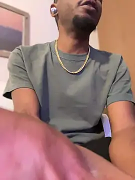 Snapshot of MobyDxck chatting on January 10, 2025, 7:57 am MobyDxck online show from January 10, 2025, 7:57 am