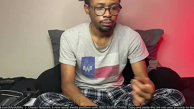 MobyDxck online show from March 25, 2026, 4:51 am