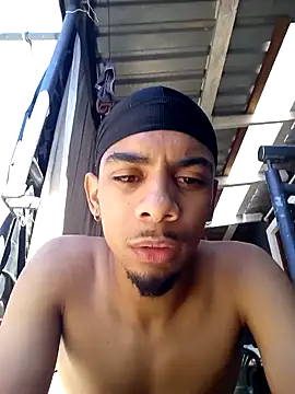 Snapshot of 29YOURZ_28_ chatting on December 14, 2024, 8:45 am 29YOURZ 28 online show from December 14, 2024, 8:45 am