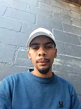 Snapshot of 29YOURZ_28_ chatting on September 26, 2025, 12:42 pm 29YOURZ 28 online show from September 26, 2025, 12:42 pm