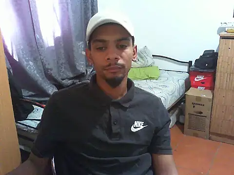 Snapshot of 29YOURZ_28_ chatting on October 10, 2025, 1:10 pm 29YOURZ 28 online show from October 10, 2025, 1:10 pm
