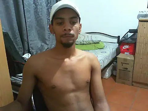 Snapshot of 29YOURZ_28_ chatting on October 13, 2025, 3:56 pm 29YOURZ 28 online show from October 13, 2025, 3:56 pm