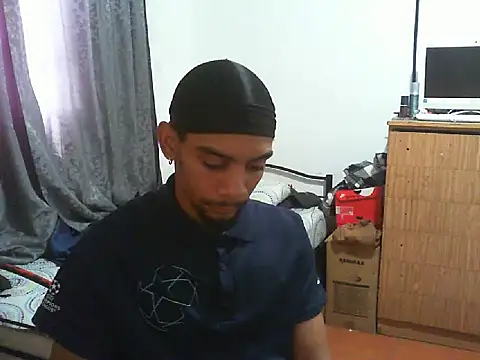 29YOURZ 28  online show from February 26, 2026, 12:48 pm