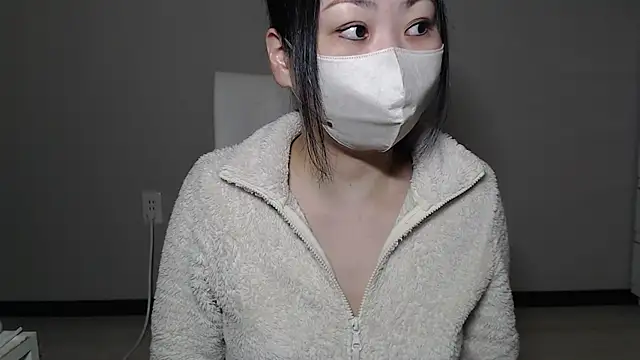 Snapshot of Hika-Channel chatting on January 1, 2025, 1:26 am Hika-Channel online show from January 1, 2025, 1:26 am