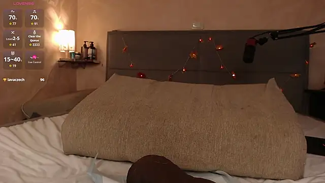 MissisNorris online show from November 4, 2025, 6:07 pm