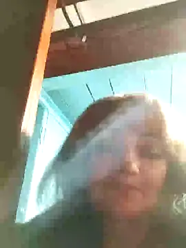 SweetLeila40 online show from December 27, 2024, 9:43 pm