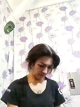 SweetLeila40 online show from February 26, 2025, 9:27 pm