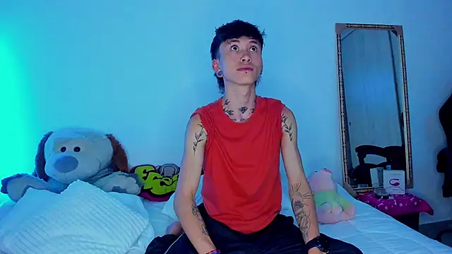 juniior 2311  online show from December 4, 2025, 11:46 pm