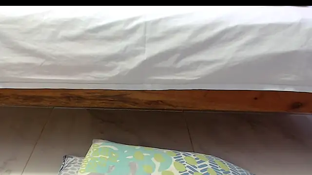 evaleribigtits18 online show from November 30, 2025, 3:38 pm