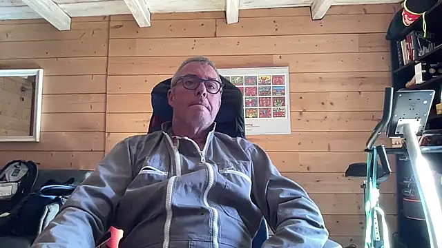 lelohop online show from February 25, 2026, 12:59 pm