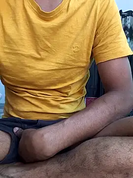 Snapshot of MUMTAJ-1 chatting on February 17, 2026, 1:35 am MUMTAJ-1 online show from February 17, 2026, 1:35 am