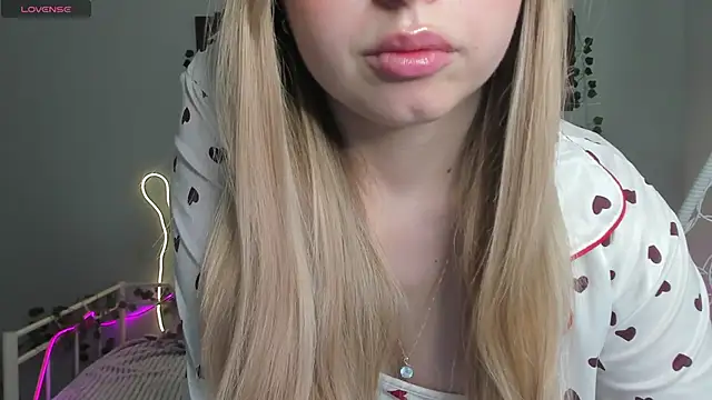 Snapshot of Melissa_babs chatting on January 28, 2025, 2:11 am Melissa babs online show from January 28, 2025, 2:11 am