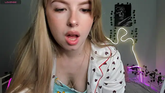 Snapshot of Melissa_babs chatting on February 27, 2025, 6:07 am Melissa babs online show from February 27, 2025, 6:07 am