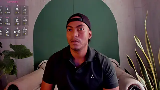 noah jones   online show from November 24, 2025, 5:12 pm