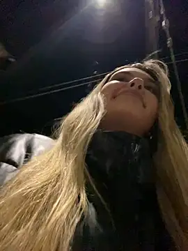 Snapshot of Odett_ chatting on January 31, 2025, 2:37 am Odett  online show from January 31, 2025, 2:37 am