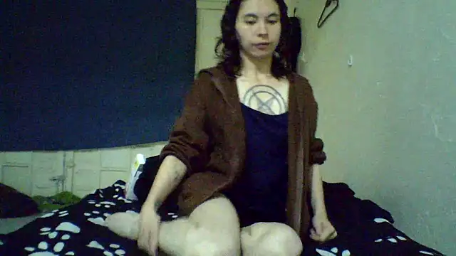 CELEna098rs707 online show from February 18, 2026, 4:52 am