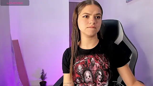 PaigeJayden online show from October 28, 2025, 3:21 am