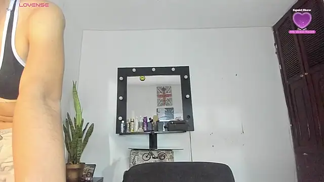 Snapshot of Sophie_sweett19 chatting on February 1, 2026, 2:32 am Sophie sweett19 online show from February 1, 2026, 2:32 am