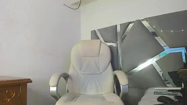 Arii xxx online show from February 28, 2025, 7:25 pm