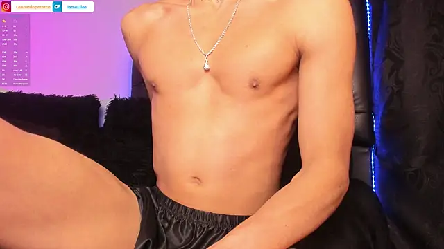 James1lee  online show from December 16, 2025, 7:35 am