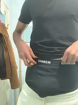 Xxxhalcon online show from December 4, 2025, 12:14 pm