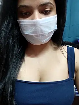 Myloveurvi online show from March 13, 2026, 10:33 am