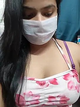 Snapshot of Myloveurvi chatting on May 28, 2026, 11:18 am Myloveurvi online show from May 28, 2026, 11:18 am
