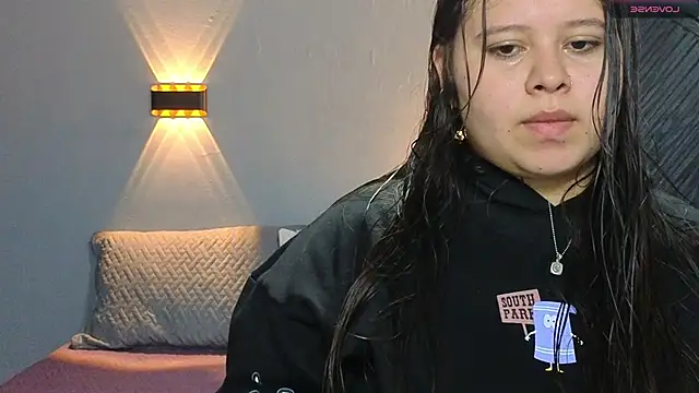 Laia and Aloby online show from February 17, 2026, 10:05 pm