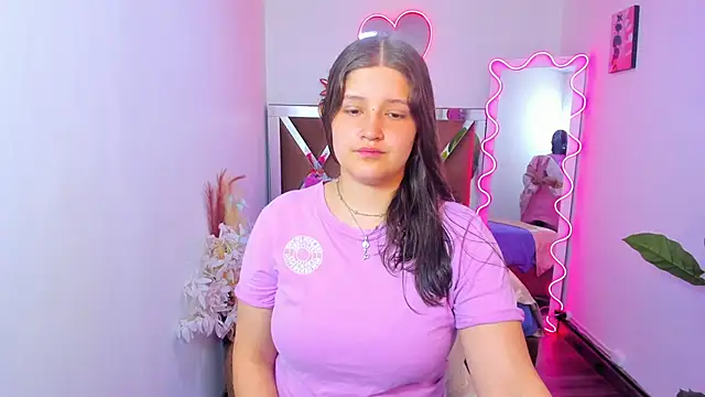 Snapshot of Krysstal_tay chatting on December 21, 2024, 12:06 pm Krysstal tay online show from December 21, 2024, 12:06 pm