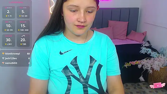 Snapshot of Krysstal_tay chatting on January 24, 2025, 5:53 pm Krysstal tay online show from January 24, 2025, 5:53 pm